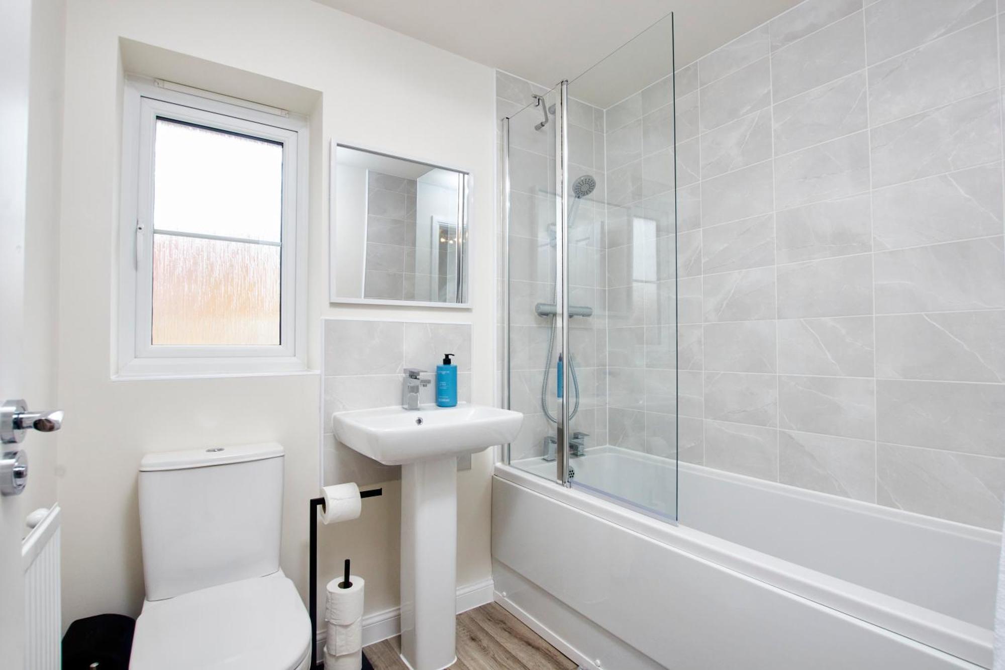 Holiday home Perfect 3br House Sleeps 9